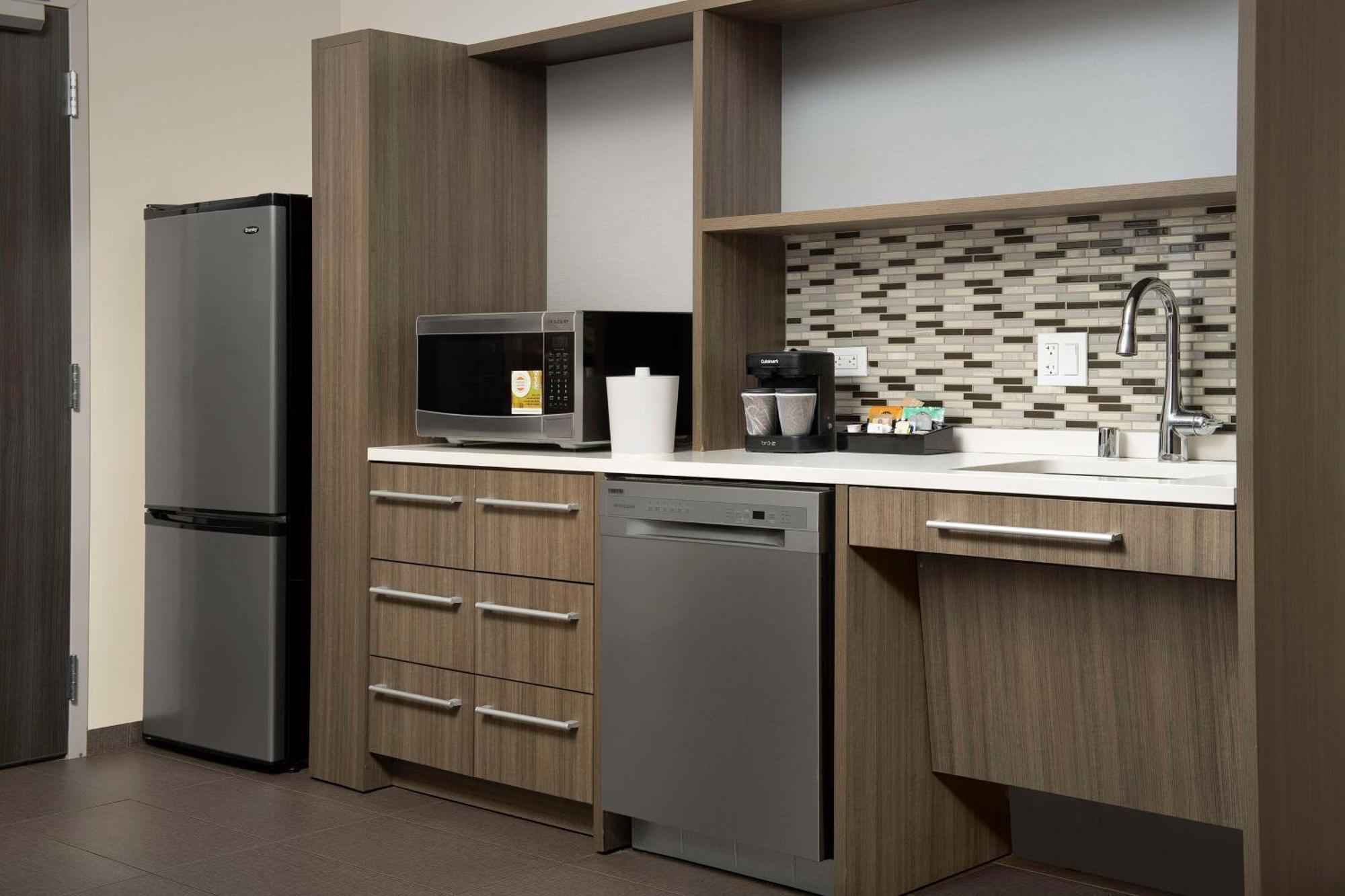 Home2 Suites By Hilton Clovis Fresno Airport Экстерьер фото