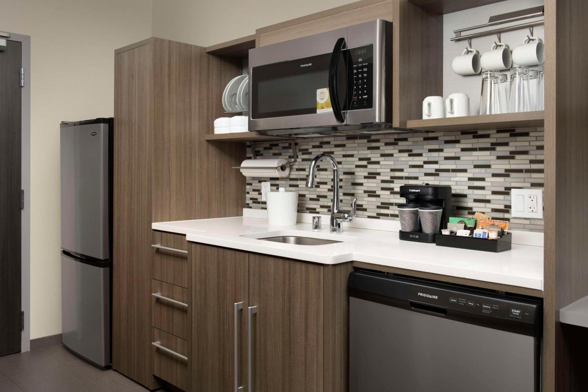 Home2 Suites By Hilton Clovis Fresno Airport Экстерьер фото